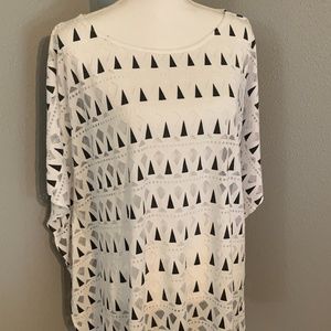 Chico's White & Black Poncho
